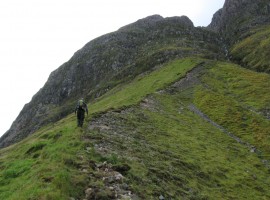 Going up Dinnertime Buttress to the ledge