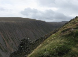 View from SrÃ²n na Lairige into the Lairig Ghru