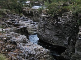 Linn of Dee, further downstream from the bridge