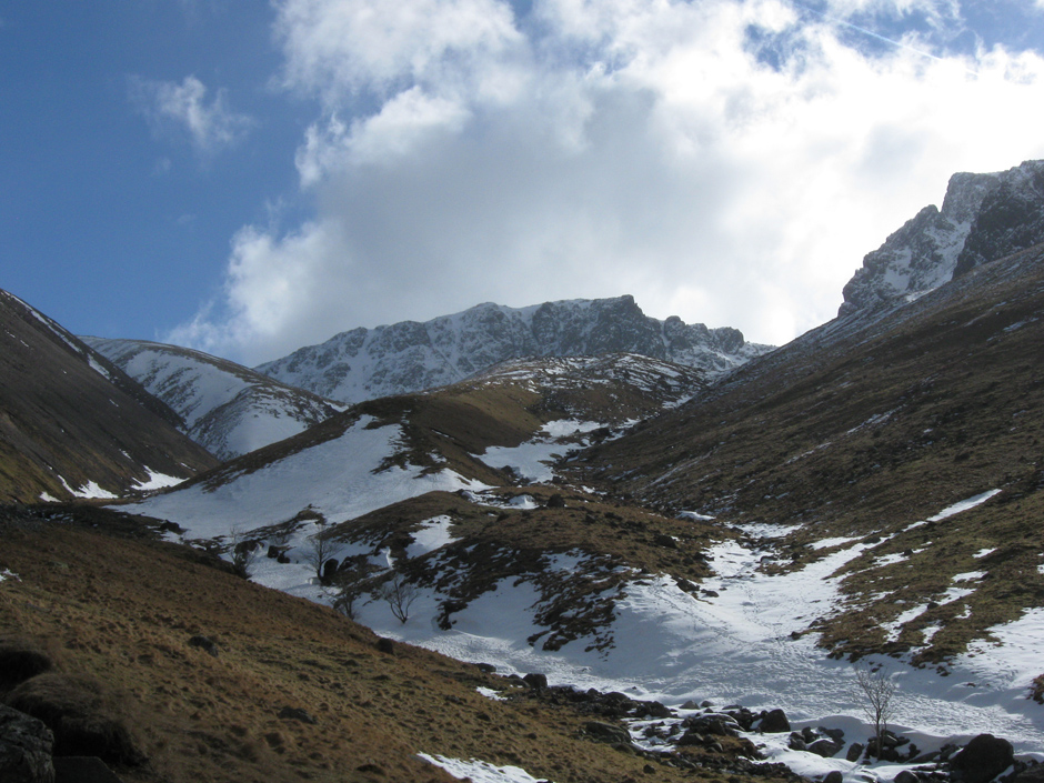 Looking up towards Scafell Pike over Brown Tongue