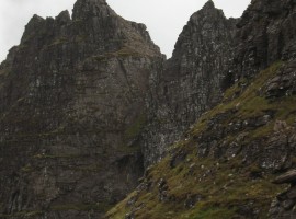 Corrag Bhiudhe and Lord Berkeley's Seat
