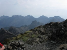 Looking back along the ridge from Bruach na Frithe